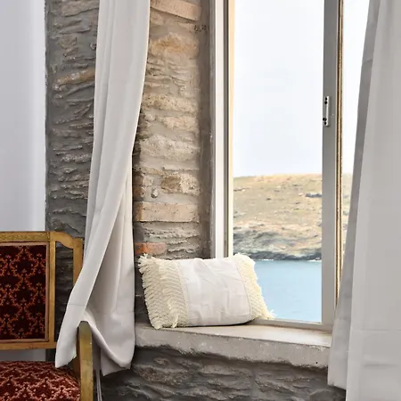 Athena's Archontiko Penthouse Ándros