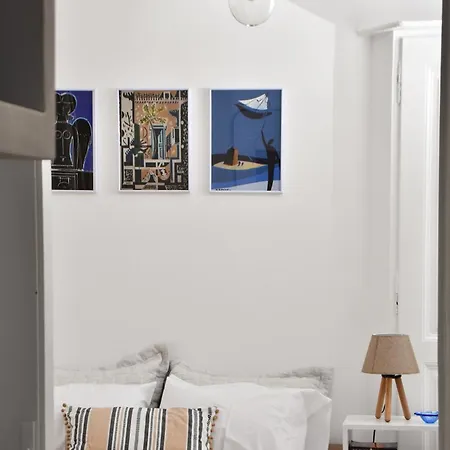 アパート Athena's Archontiko Penthouse Ándros